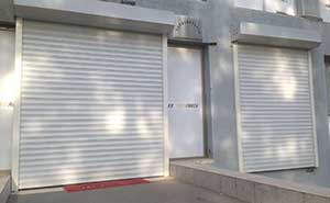 興麗格五金工業(yè)門案例