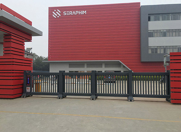 盛世昌隆（客戶案例--平移門）——常州太陽能公司 - 中出網(wǎng)-智能出入口與停車充電門戶