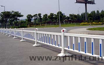 交通護(hù)欄C款