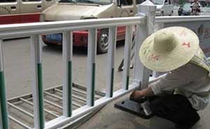 菏澤交通護(hù)欄案例 - 中出網(wǎng)-智能出入口與停車充電門戶