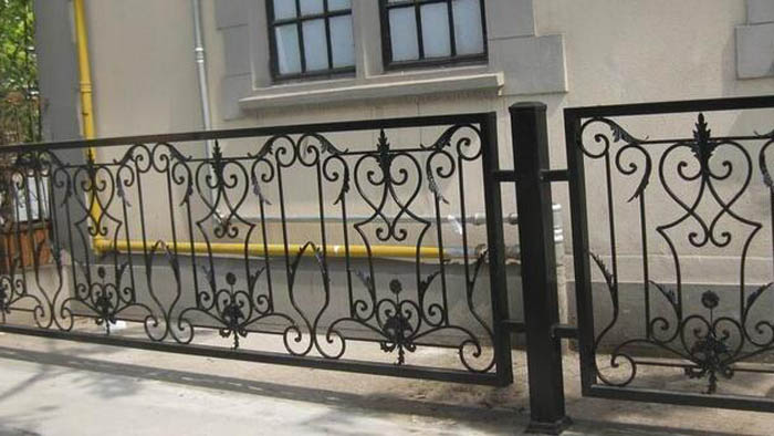 歐式鐵藝護(hù)欄
