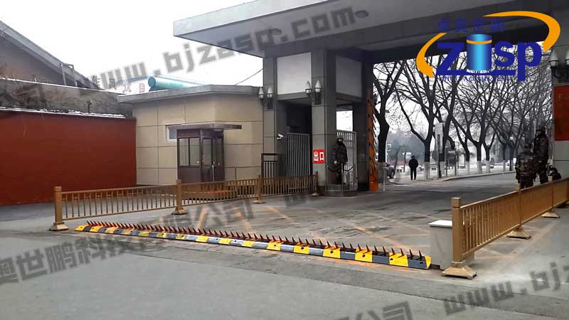 中國(guó)人民解放軍62301部隊(duì)破胎器案例 - 中出網(wǎng)-智能出入口與停車(chē)充電門(mén)戶(hù)