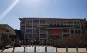 廈門第三中學(xué)升降柱案例 - 中出網(wǎng)-智能出入口與停車充電門戶