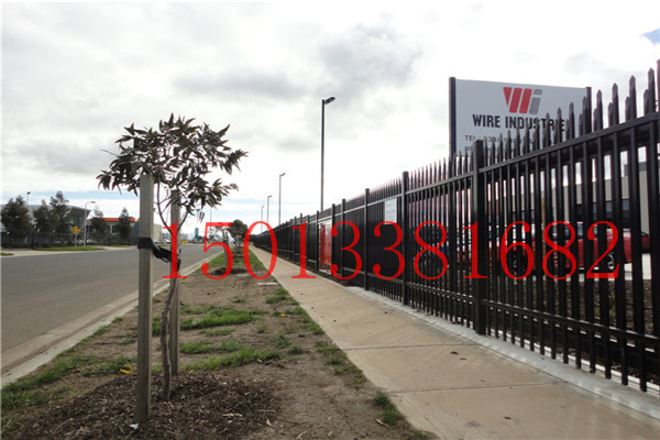 韶關(guān)鋅鋼鐵藝柵欄定做 工地藍(lán)白色圍欄 清遠(yuǎn)景區(qū)隔離防護(hù)欄