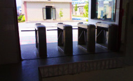 韶關武江沐溪工業(yè)園康瑞通道閘案例