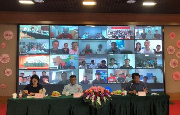 藍卡召開云年度工作會議