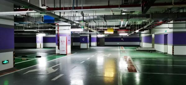 安裝藍(lán)卡AI高清視頻車位引導(dǎo)系統(tǒng)