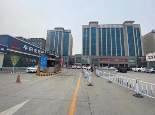 藍(lán)卡科技智能AI停車場管理系統(tǒng)助力臨汾平陽國際升級改造