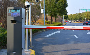 上海虹橋國(guó)際機(jī)場(chǎng)停車(chē)場(chǎng)系統(tǒng)案例 - 中出網(wǎng)-智能出入口與停車(chē)充電門(mén)戶