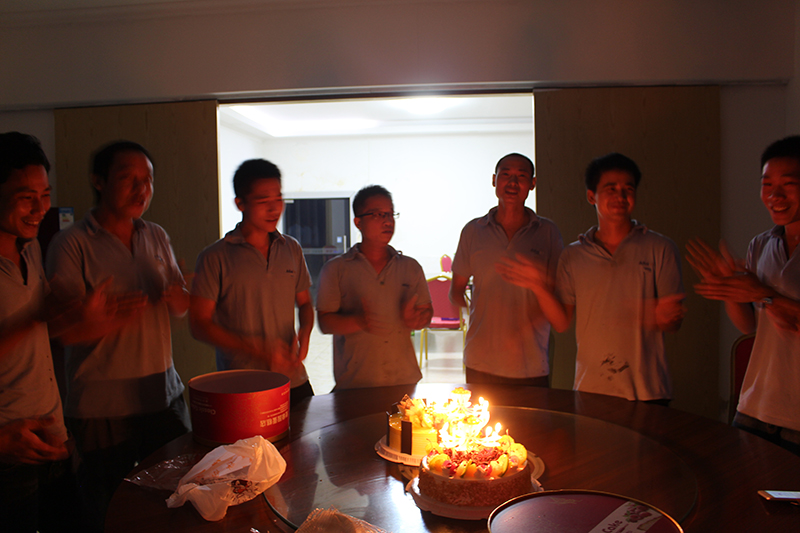 其樂融融，安快員工開心過生日！