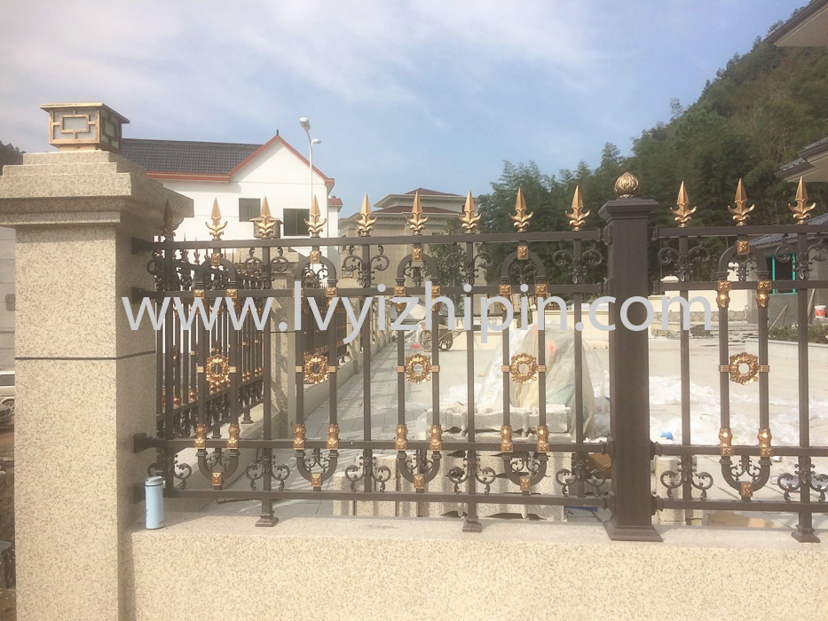 鋁藝護(hù)欄 - 鋁藝護(hù)欄