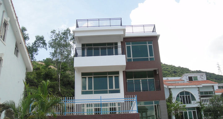 定安縣住宅陽臺護(hù)欄案例 - 中出網(wǎng)-智能出入口與停車充電門戶