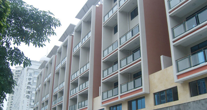 中山市小區(qū)住宅陽臺護(hù)欄案例 - 中出網(wǎng)-智能出入口與停車充電門戶