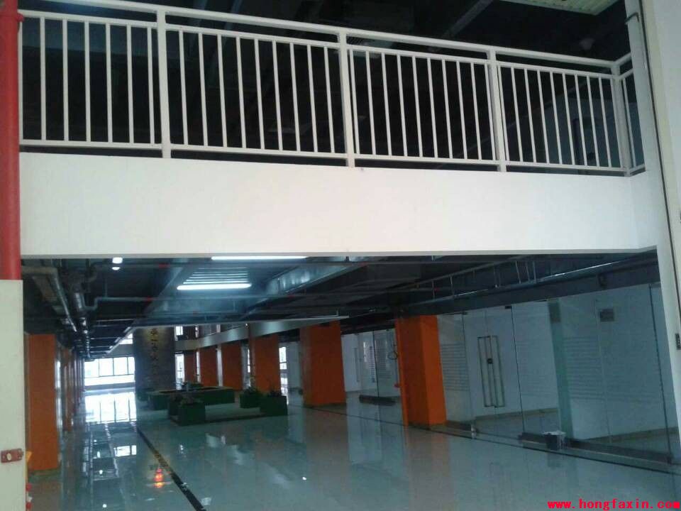 深圳龍崗硅谷動(dòng)力鋅鋼護(hù)欄案例 - 中出網(wǎng)-智能出入口與停車充電門戶