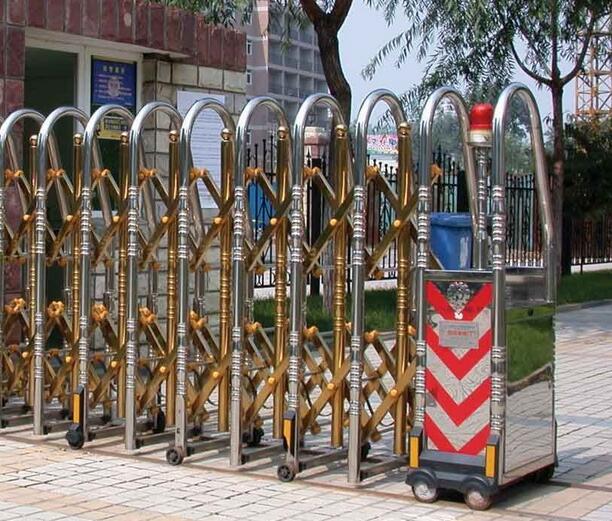 不銹鋼伸縮門 - 伸縮門