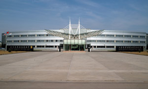 江蘇奧賽康藥業(yè)有限公司電動(dòng)伸縮門(mén)案例