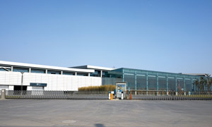 南京博覽中心電動(dòng)伸縮門(mén)案例