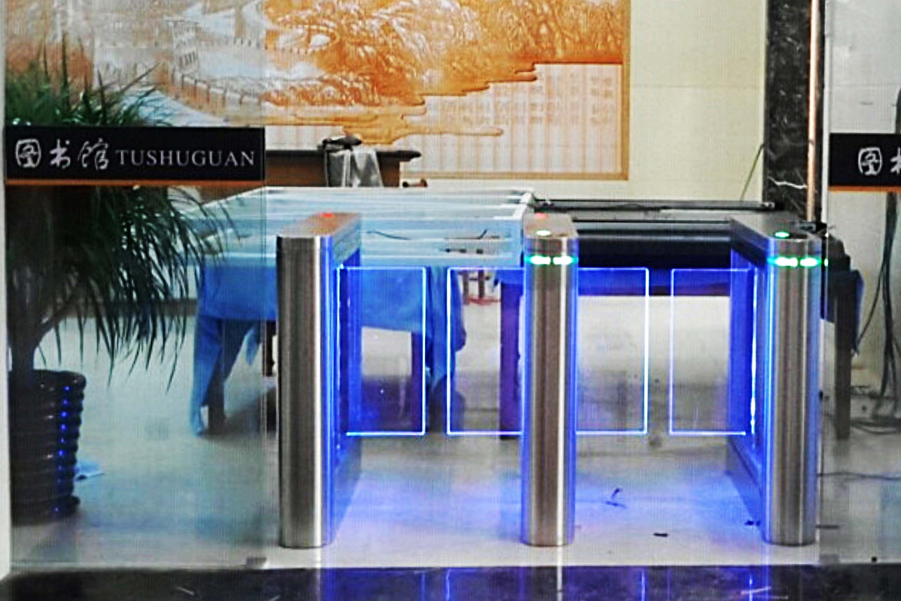 廣州出安智能速通門進(jìn)駐廣州圖書館