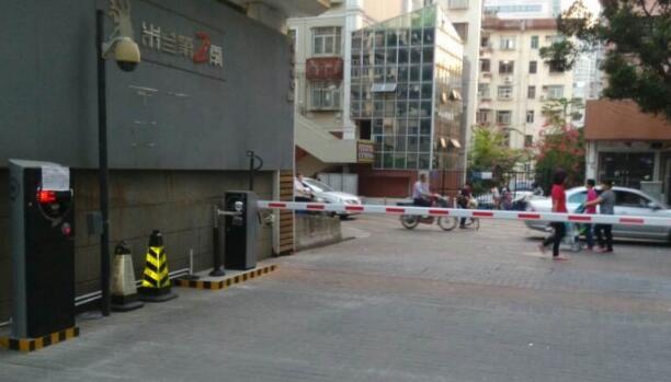 廣州智能車牌識(shí)別系統(tǒng)的應(yīng)用讓停車場(chǎng)的做到無(wú)人值守