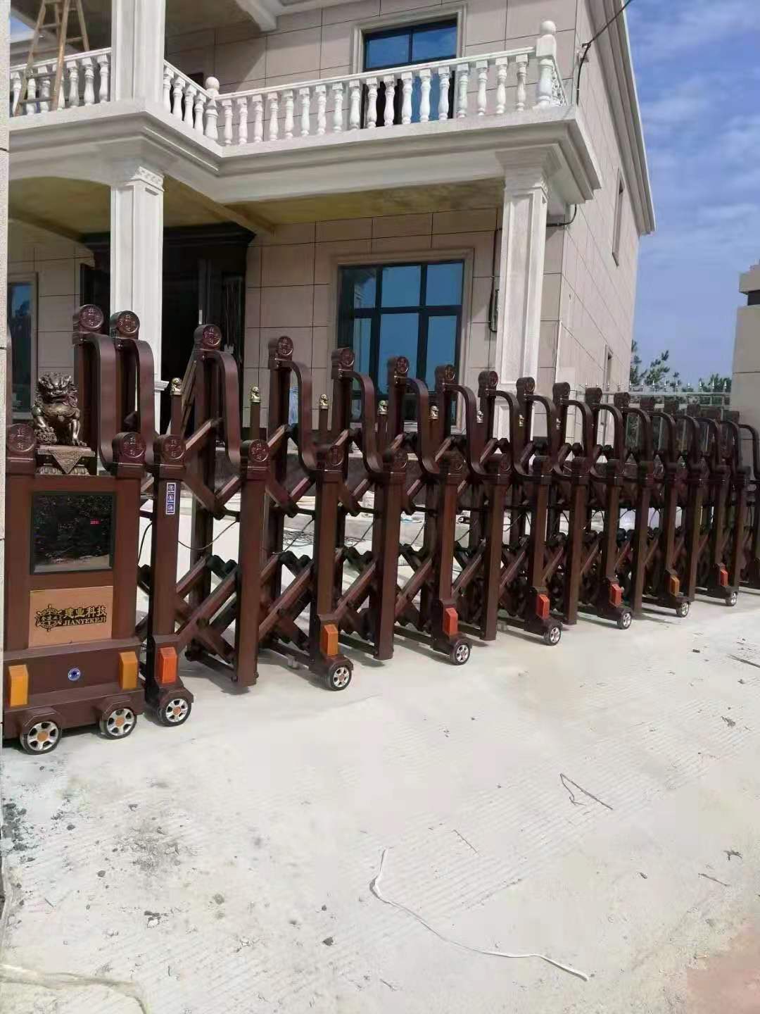 招財進(jìn)寶工程案例 - 中出網(wǎng)-智能出入口與停車充電門戶