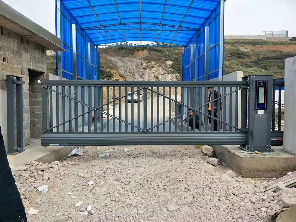 懸浮門(mén)系列工程案例 - 中出網(wǎng)-智能出入口與停車(chē)充電門(mén)戶