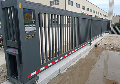 段滑門系列案例 - 中出網(wǎng)-智能出入口與停車充電門戶