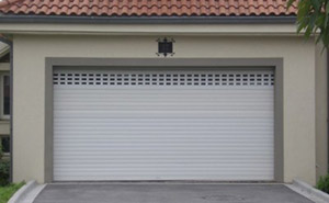 翻板車庫(kù)門 - 翻板車庫(kù)門