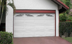 翻板車庫門 - 翻板車庫門