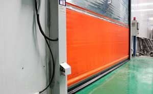 萬容科技快速卷簾門案例 - 中出網(wǎng)-智能出入口與停車充電門戶