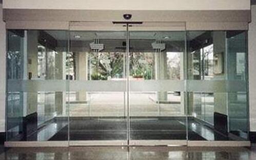 天津感應自動門如何實現(xiàn)在非公共區(qū)域的授權識別