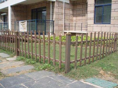 寧波出安智能護(hù)欄安裝在新希望映辰府