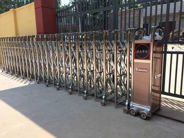 喜迎徐州出安智能電動伸縮門進駐江蘇省運河中學