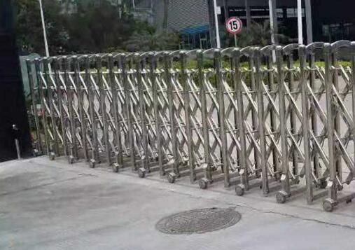 孔雀城悅玲瓏選擇嘉興出安智能電動(dòng)伸縮門(mén)是明智之舉