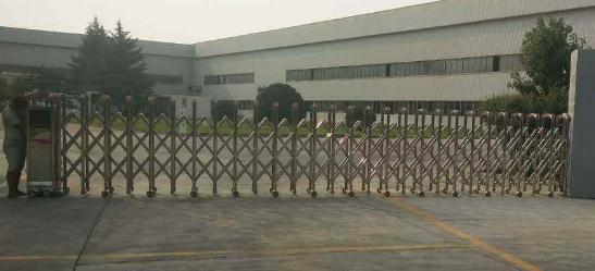 滄州伸縮門(mén)