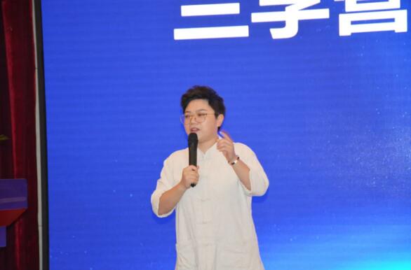 資深導(dǎo)師楊佳老師