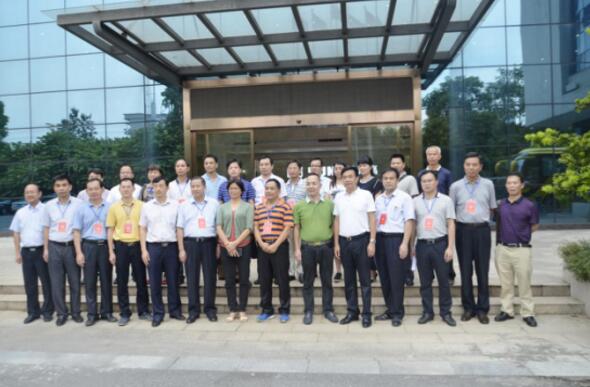 熱烈歡迎信宜市政協(xié)委員會、三水區(qū)政協(xié)委員會赴榮高智能門窗考察參觀指導 