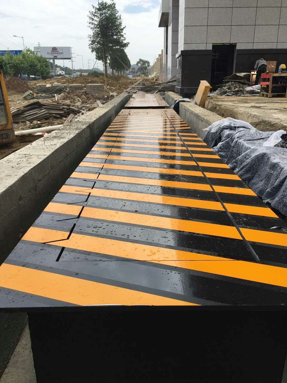 貴陽出安智能路障機進駐貴陽新公安局