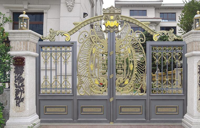 貴陽出安智能鋁藝大門為貴安山語城大門口添上色彩