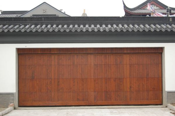 翻板車庫(kù)門