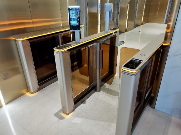 瀘州時(shí)光里邂逅捷順旗艦擺閘3910，打造高端智慧人行