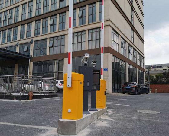 湖州出安智能為湖州美泉宮酒店停車場(chǎng)提供車牌識(shí)別