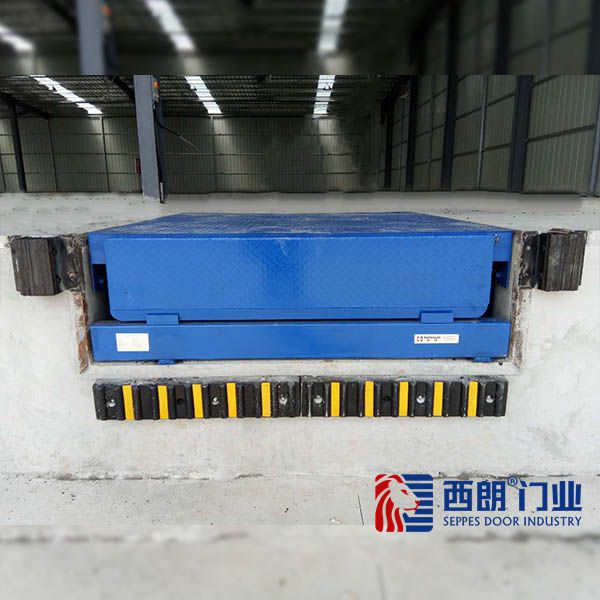 昆山倉庫碼頭叉車裝卸貨平臺(tái)