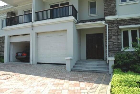 熱烈祝賀新鄉(xiāng)出安智能車庫門進駐建業(yè)壹號城邦