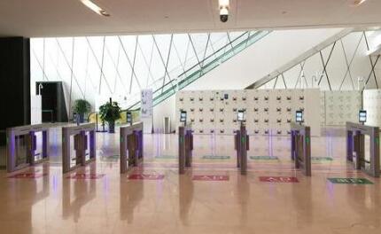 大梅沙開園啦！富士智能線上預(yù)約平臺和現(xiàn)場智能取、檢票管理系統(tǒng)為您服務(wù)！