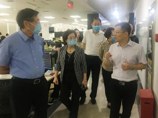 長(zhǎng)春市政協(xié)領(lǐng)導(dǎo)與廈門(mén)市政協(xié)領(lǐng)導(dǎo)蒞臨科拓參觀考察