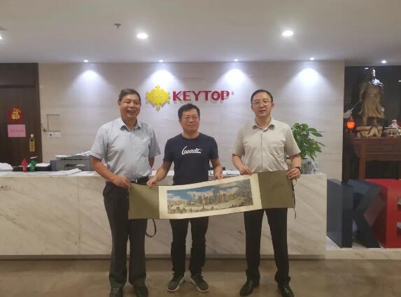 上海浦東新區(qū)領(lǐng)導(dǎo)一行蒞臨科拓參觀考察，對(duì)科拓實(shí)力予以高度評(píng)價(jià)