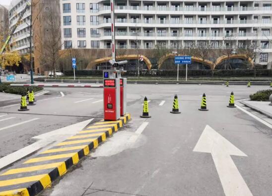 道爾停車場系統(tǒng)駐守都江堰文旅城