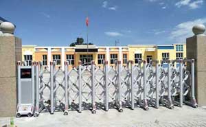 開封市高級技工學(xué)校電動伸縮門案例