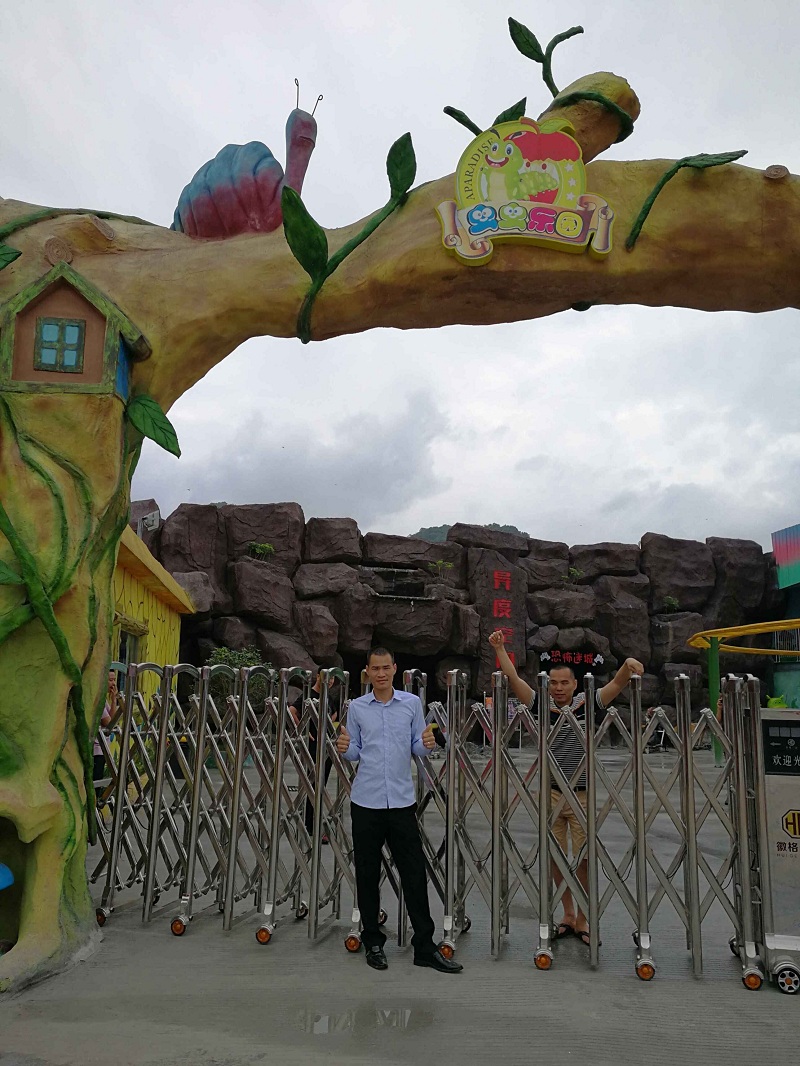熱烈祝賀荊州出安智能電動伸縮門進駐荊州游樂園