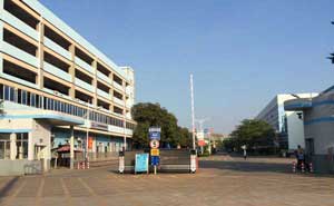 玉林市物資崗伸縮門案例